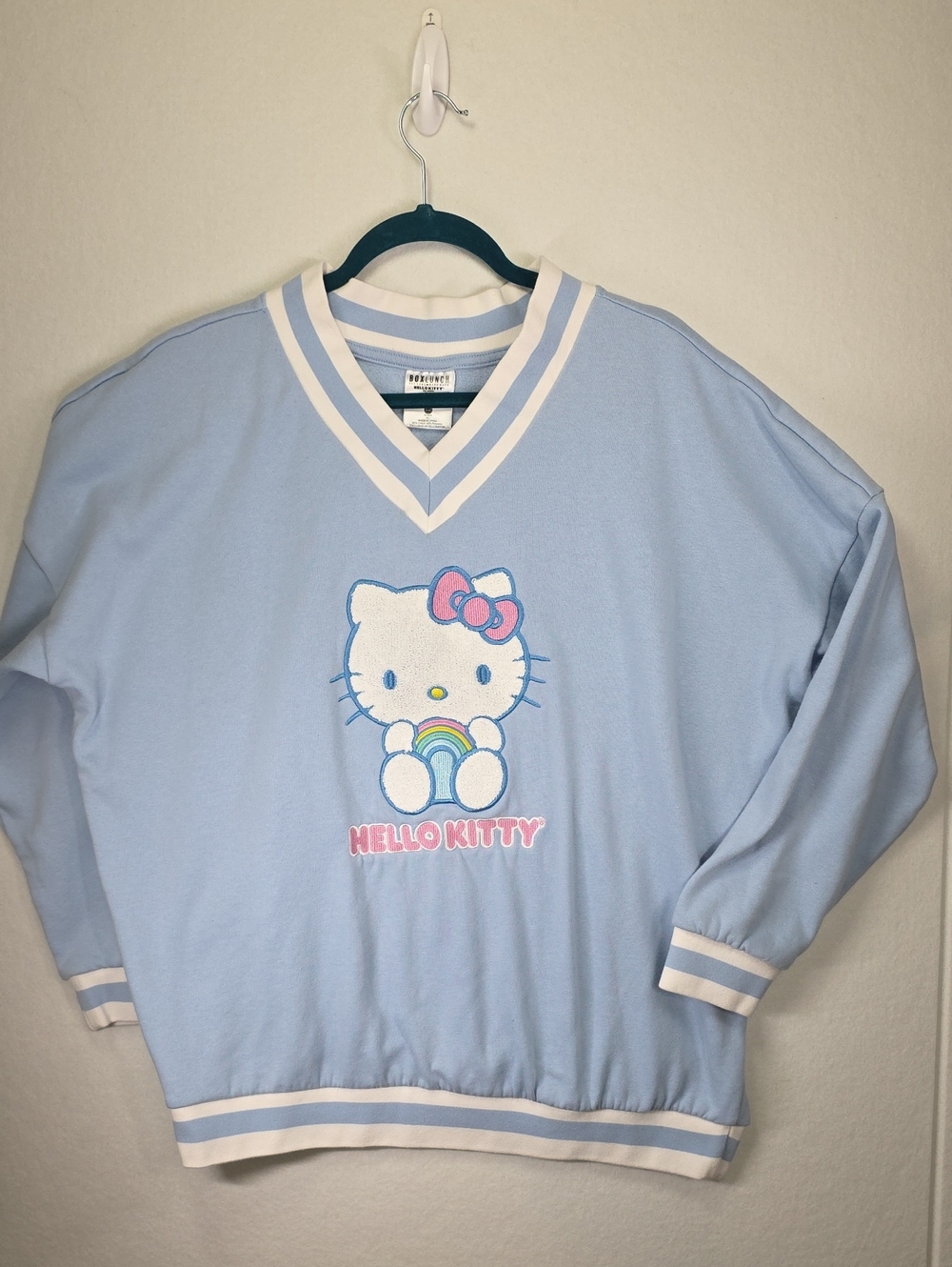 BOXLUNCH x Hello Kitty Light Blue Striped V-Neck Pullover Sweatshirt